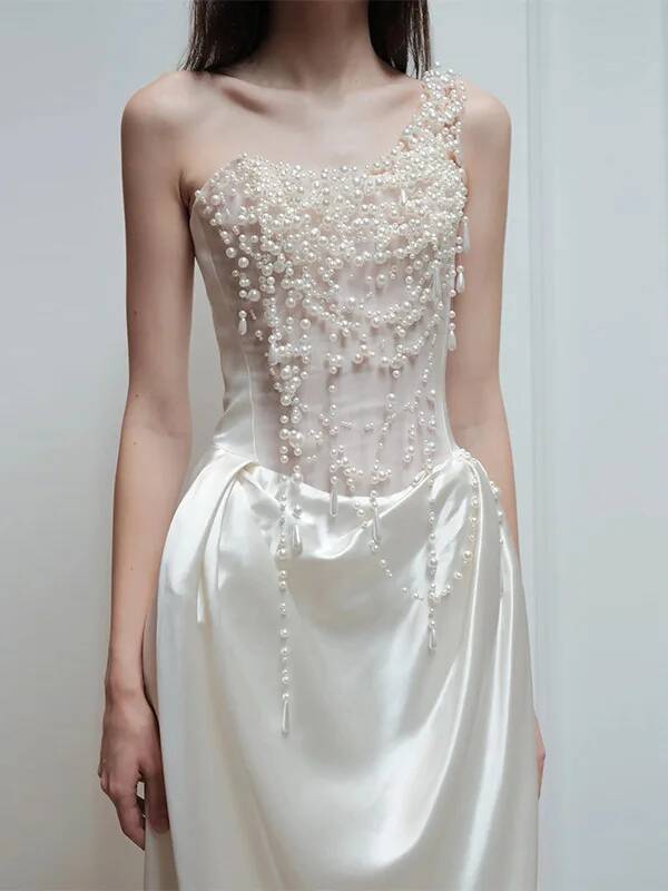 ชุดราตรีแบบไร้สายแบบฝรั่งเศส ค - Slip Dress Satin บทวิจารณ์และราคา